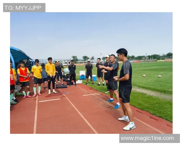 重庆足球队实力揭秘：从青训到职业联赛的全景分析与展望